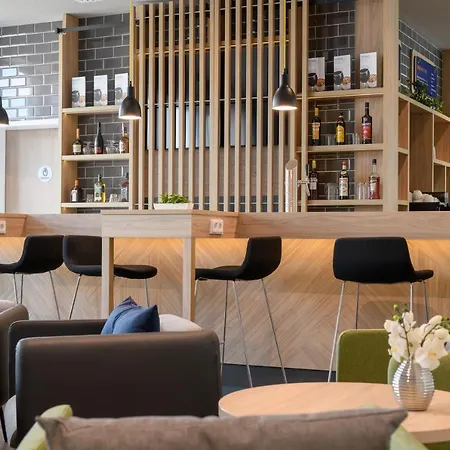 Express - By Ihg מלון 3*
