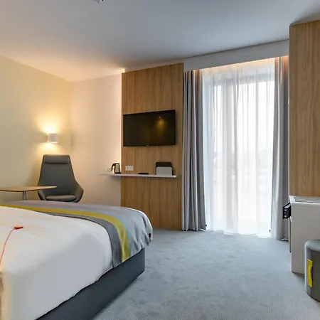 מלון Express - By Ihg