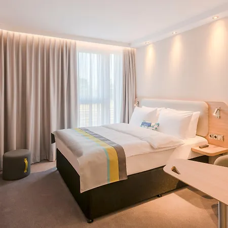 Express - By Ihg