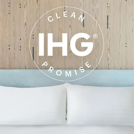 מלון Express - By Ihg 3*