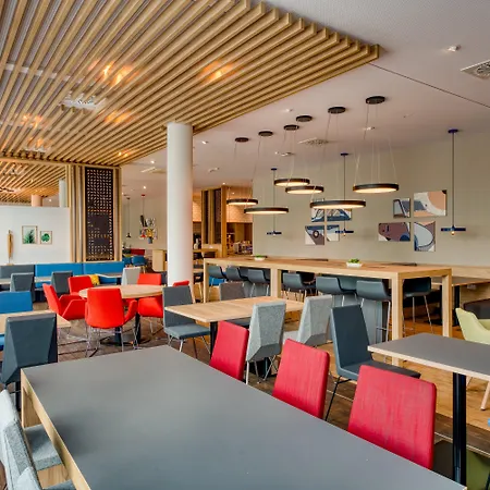 Express - By Ihg מלון 3*