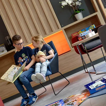 Express - By Ihg מלון