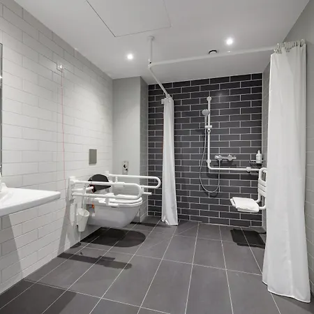 מלון Express - By Ihg