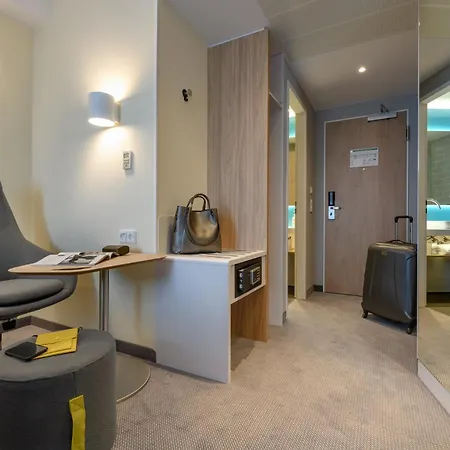 Express - By Ihg