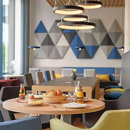 Express - By Ihg