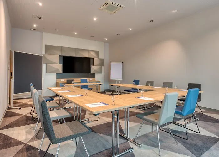 Express - By Ihg Hotel