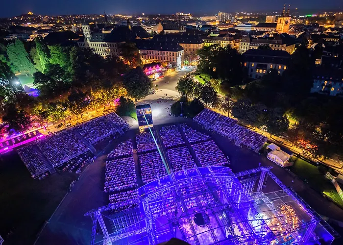 Express - By Ihg מלון 3*